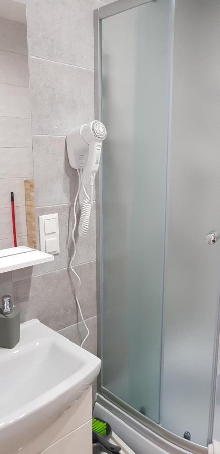 Apartamenty Maja -Pokoje - Domy Wakacyjne -Basen Podgrzewany -Jacuzzi - Sauna ليبا المظهر الخارجي الصورة